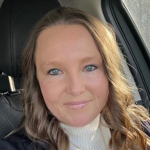 Meet your Posher, Lacy